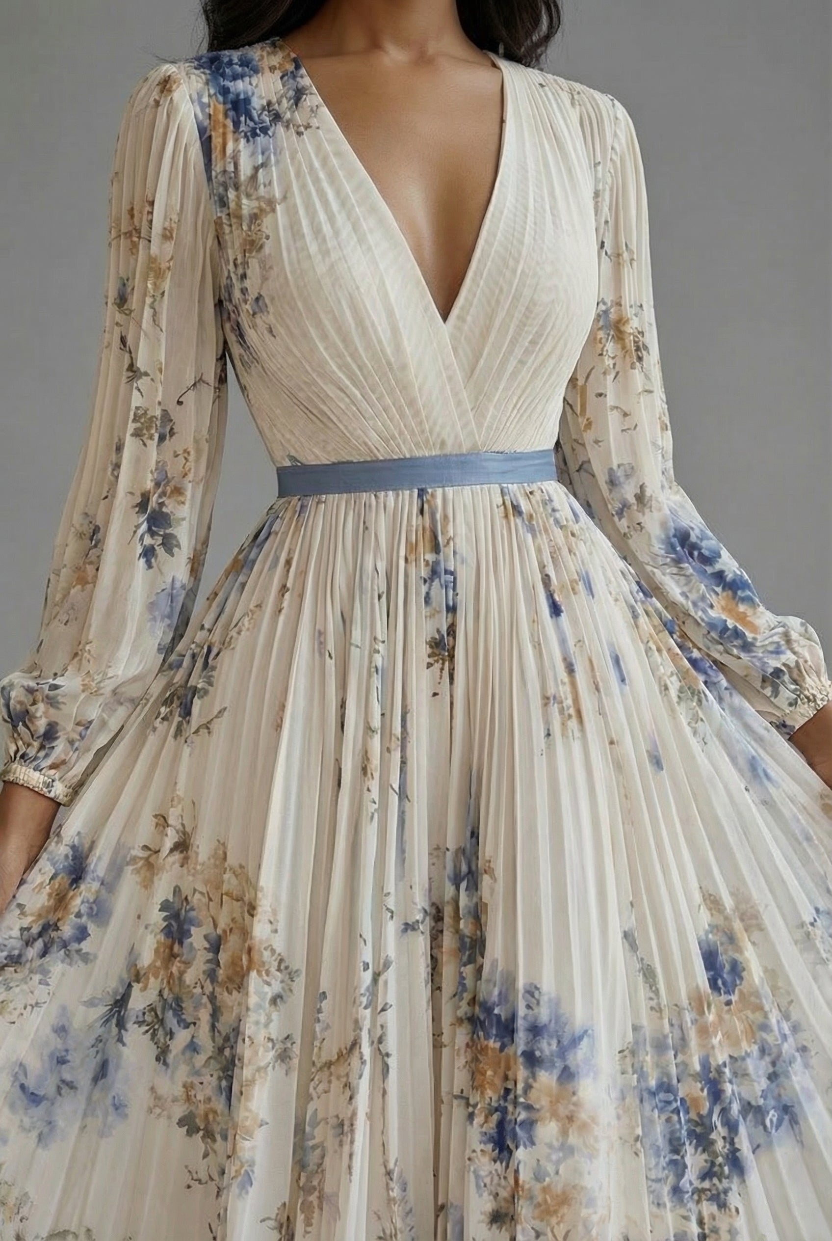 Evelyn | Maxi Dress V-Neck Long Sleeve Pleated Floral Print