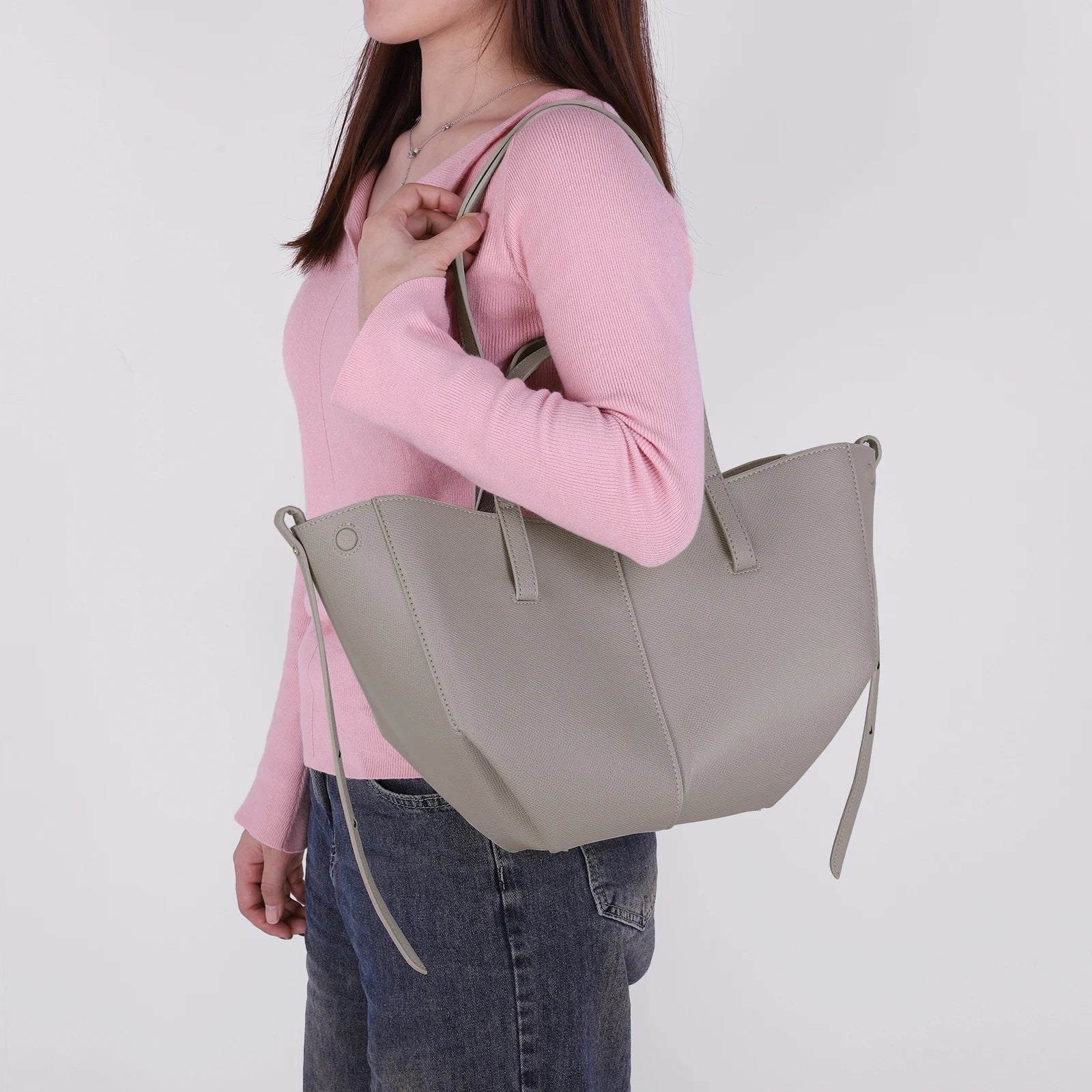 Isabella | Women's Oversized Vintage PU Leather Shoulder Tote Bag