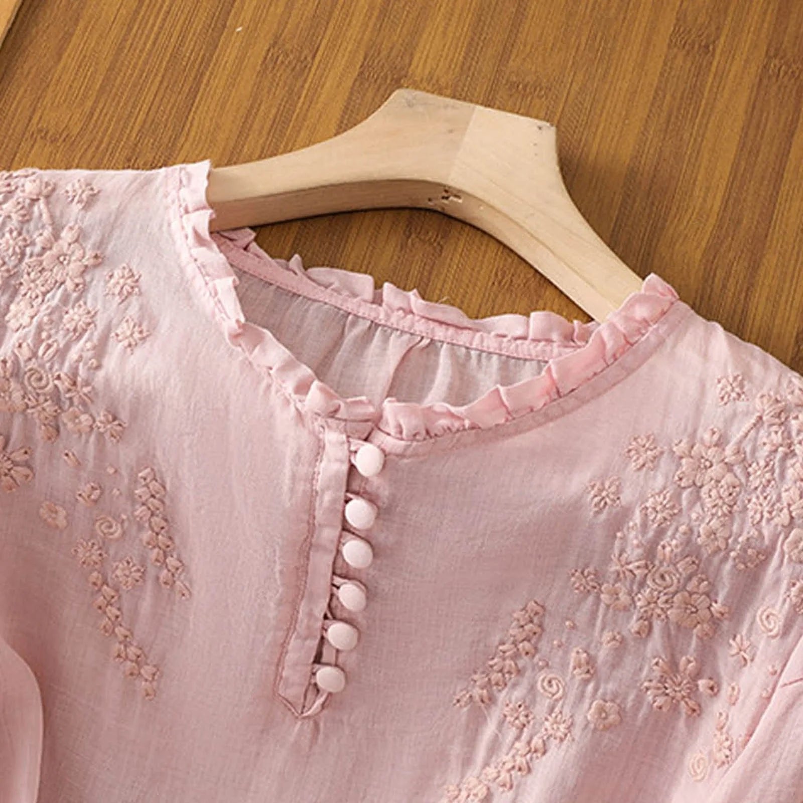 Aria | Women's Relaxed-Fit Floral Embroidered Ruffle-Neck Puff-Sleeve Blouse