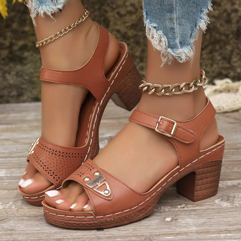Evelyn | Cross-Strap Sandals Block Heel Platform Cushioned