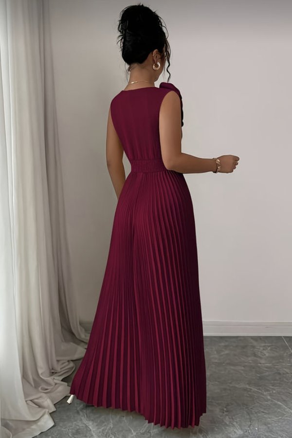 Charlotte | Women's Pleated Sleeveless Floral Applique Evening Gown