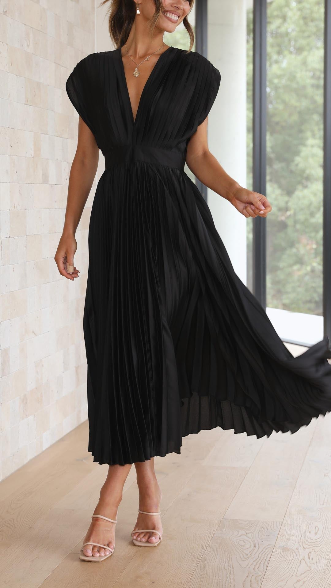 Kaitlyn | Women's Pleated V Neck Midi Wedding Guest Dress
