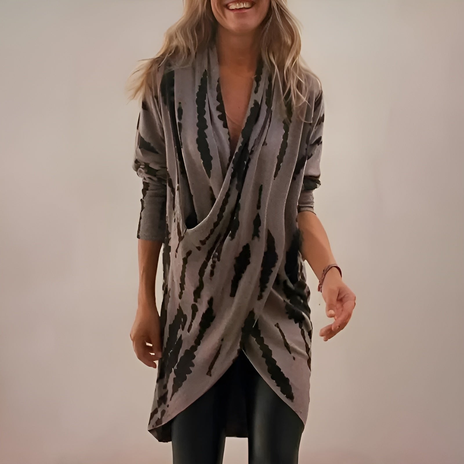 Olivia | Women's Relaxed V-Neck Abstract Print Draped Tunic